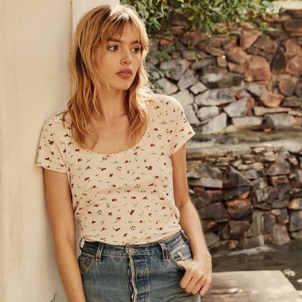 Dôen Brigitte Tee in Strawberry Blooms